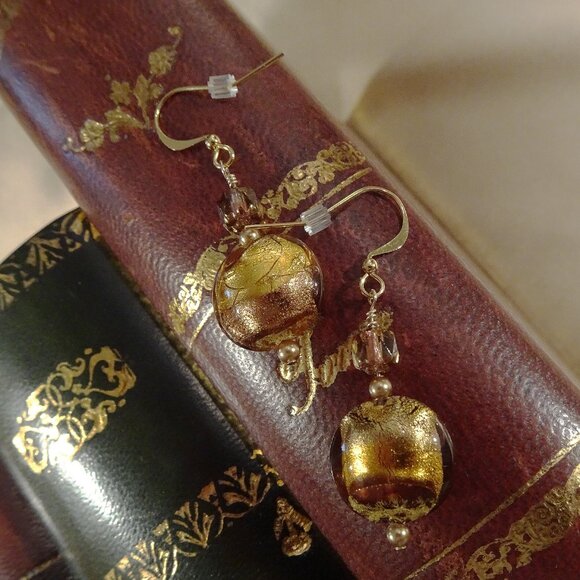 Handmade artisanal earrings made from Murano gold foil lentils - Picture 3 of 8